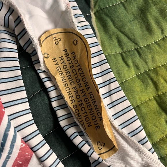 New Striped One Piece Swimsuit Women’s Medium - Picture 9 of 10